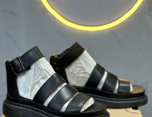Sandal Dr. martens Hoàng Phúc Chính Hãng 2019