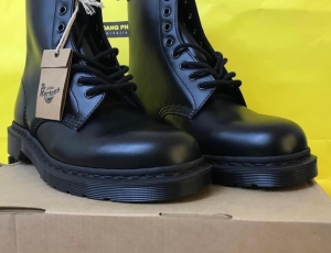 Giày Drmartens 1460 boot full đen Chính Hãng