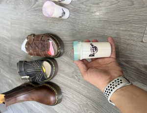 Sáp Dưỡng Da Chuyên Dụng Cho Giày Dép Da Bò Dr Martens