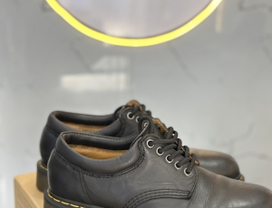 Giày Dr. Martens 8053 size 41 new 90 % Hoàng Phúc Chính Hãng