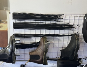 Dây Giày Dr.Martens Chính Hãng Theo Giày