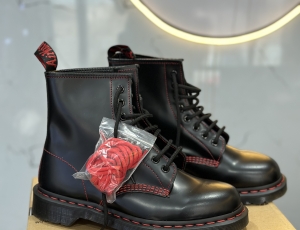 Giày Dr. Martens 1460 SMOOTH Chỉ Đỏ Boot Hoàng Phúc